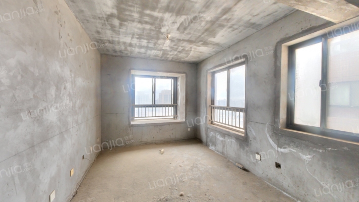 雅荷四季城AH区二手房实景图