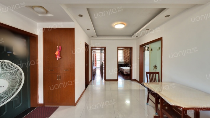 涨鉴碶小区二手房实景图