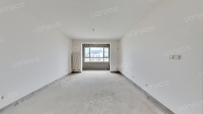 泉鑫佳苑中区二手房实景图