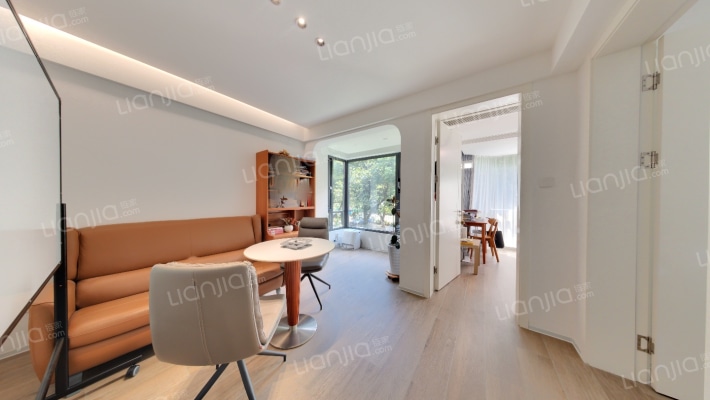 四季晶华二手房实景图