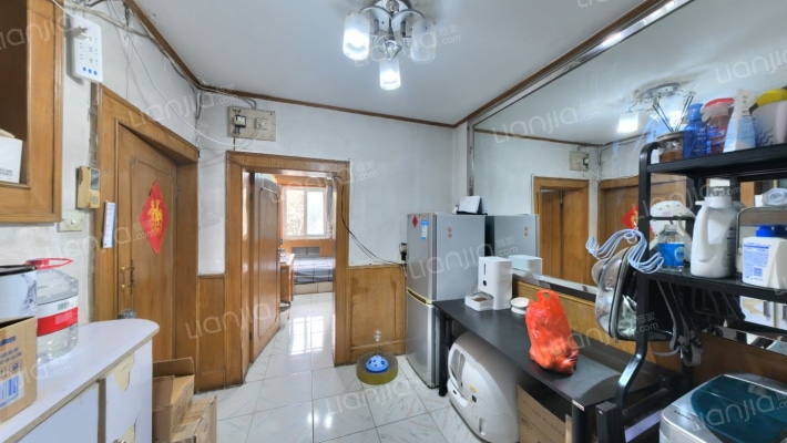 革新里小区二手房实景图