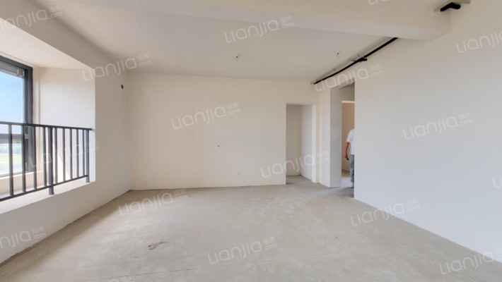 临澜墅二手房实景图