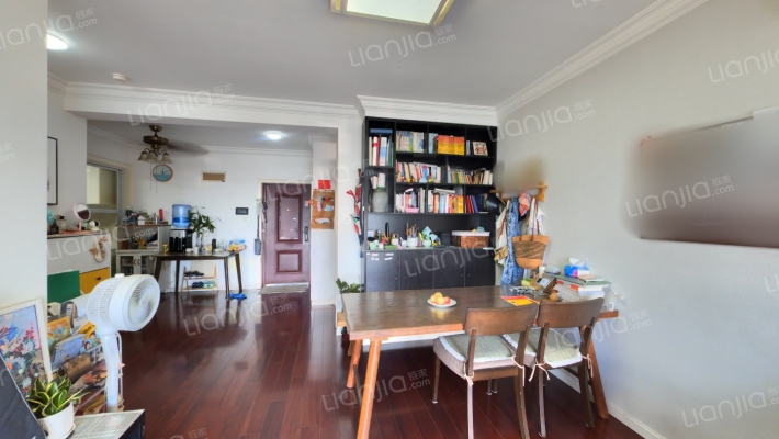 绿地时代嘉苑三期二手房实景图