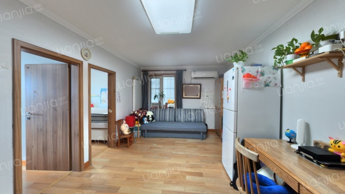 知春嘉园二手房实景图