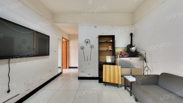 创泰安居大厦二手房实景图