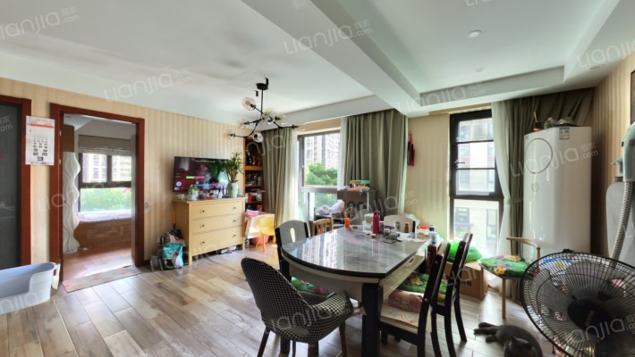 郡西花苑二手房实景图