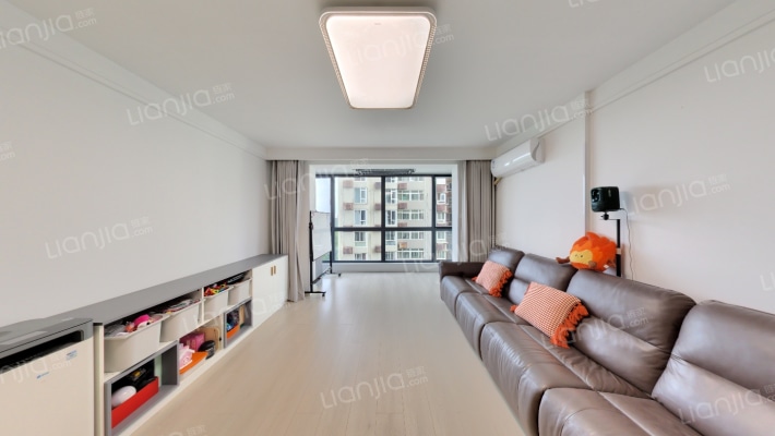 嘉铭桐城C区二手房实景图