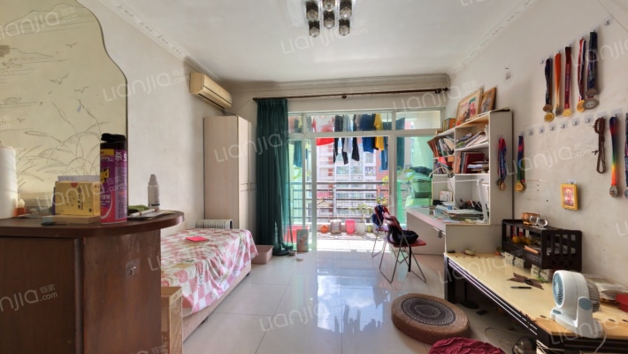 中爱花园二手房实景图