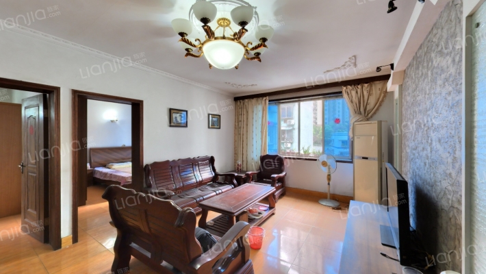 东路七小区二手房实景图