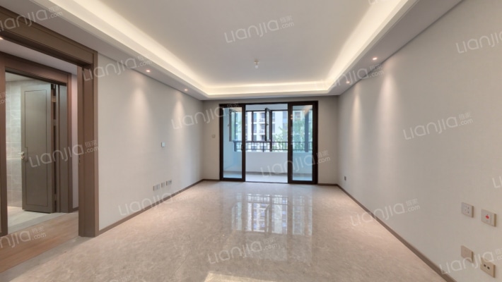 雅樾澜庭二手房实景图