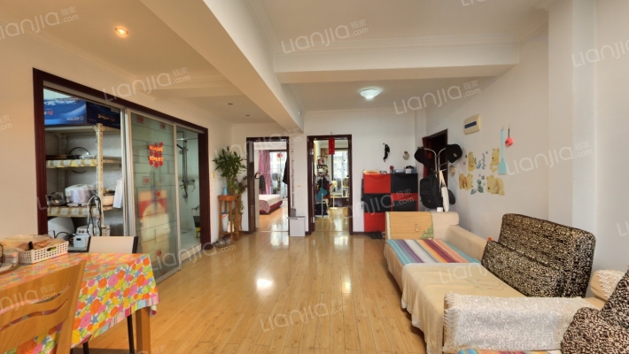 鞍山路二手房实景图