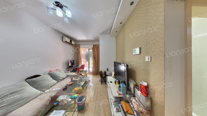 绿地21城D区二手房实景图