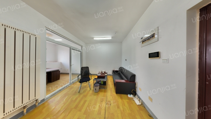 绿地卢浮商务中心二手房实景图