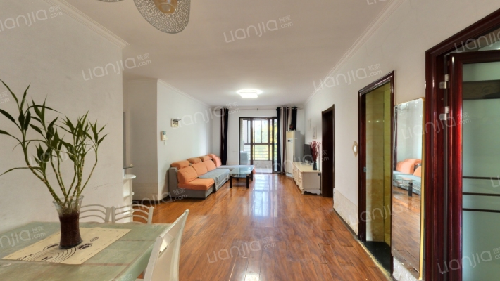 东尚观湖二手房实景图