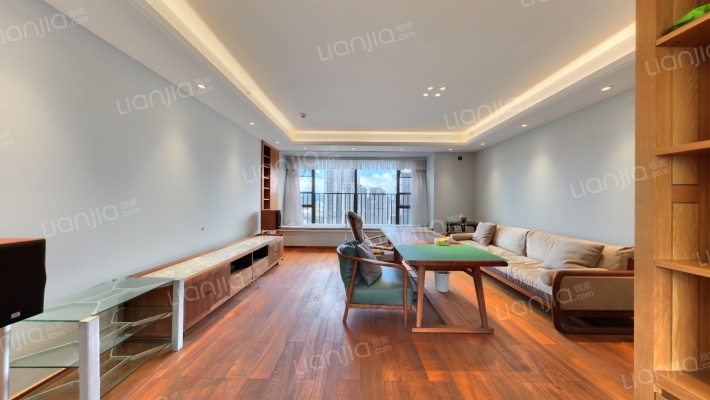 香山美墅·果岭二手房实景图