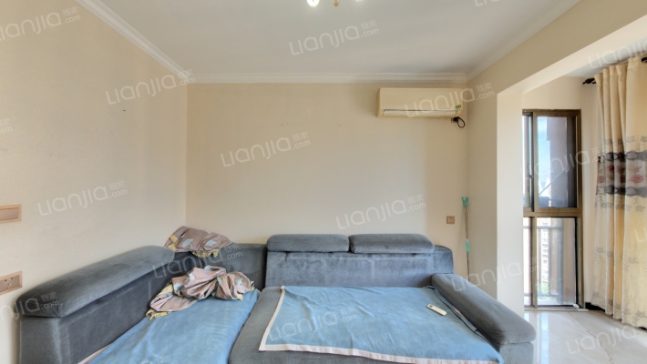 绿地城二手房实景图