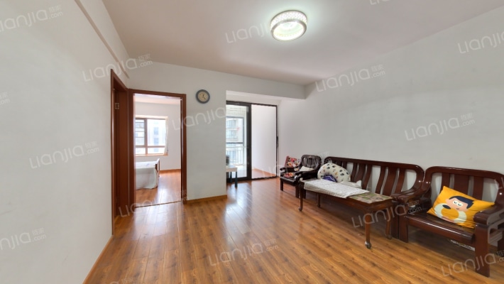 三里新城荷苑二手房实景图