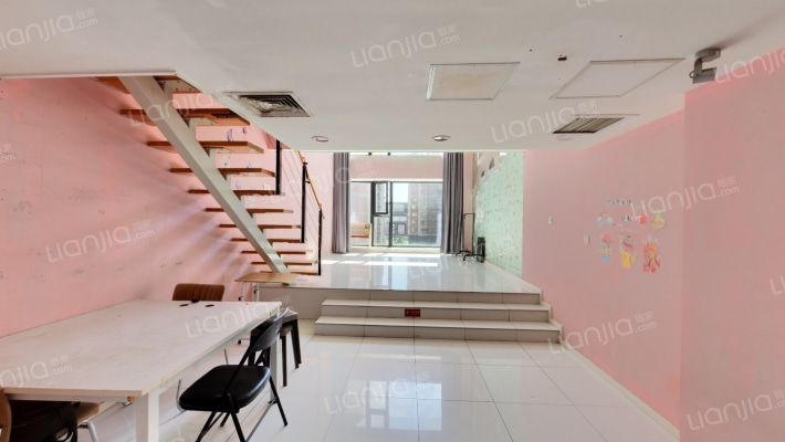 朝外MEN二手房实景图