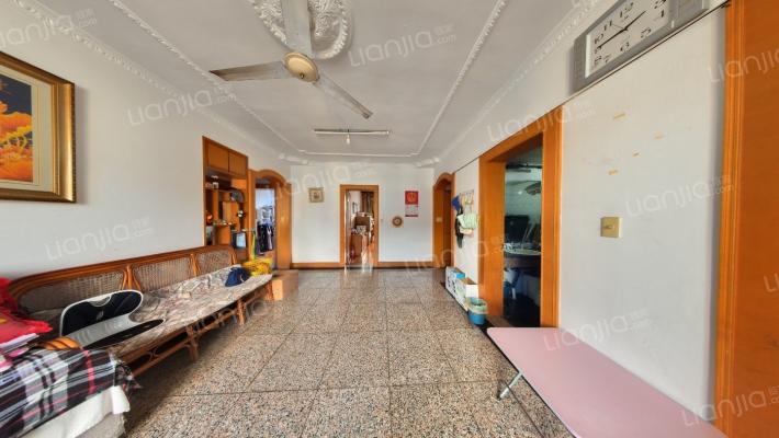 东湖新村二手房实景图