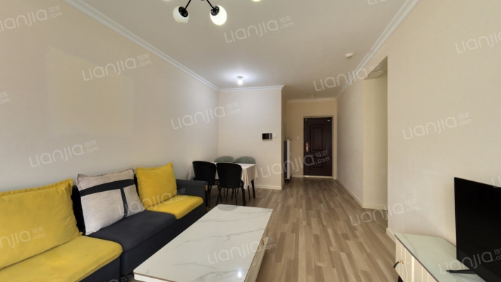 空港澜庭B区二手房实景图