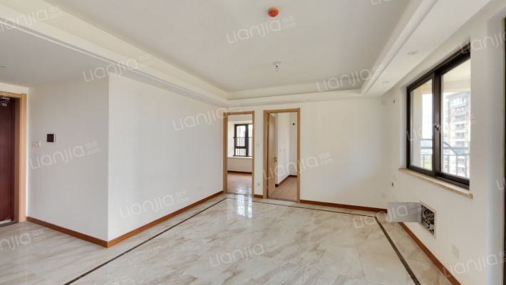 杰海苑二手房实景图