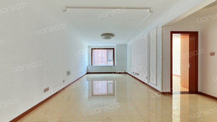 胶州中央公园C区二手房实景图