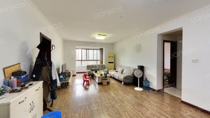 雅荷四季城AH区二手房实景图