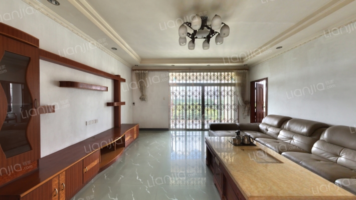 俊景花园C区二手房实景图