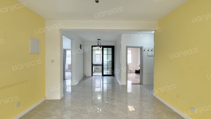 河泰优山美郡二手房实景图