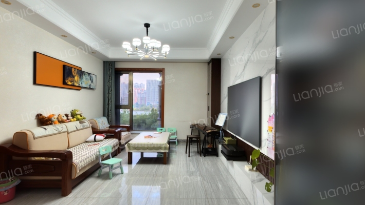 贝肯山金栗园二手房实景图