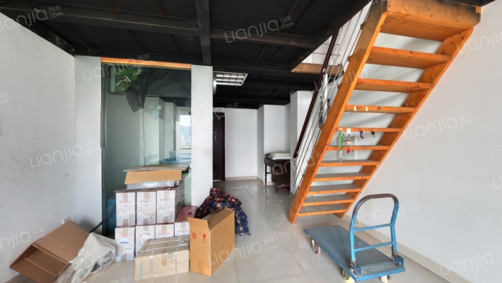 惠润中环时代二手房实景图