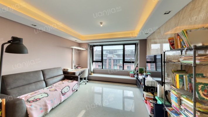 翡翠公园四期二手房实景图