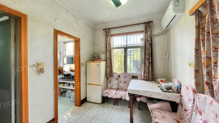 莲溪寺社区二手房实景图