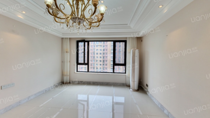 万科中南府二手房实景图