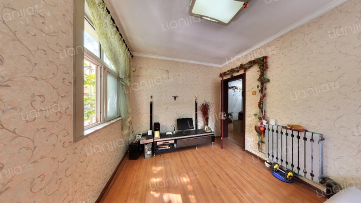 丹东路二手房实景图