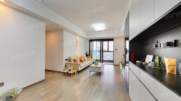 中建旭辉江上雅苑二手房实景图