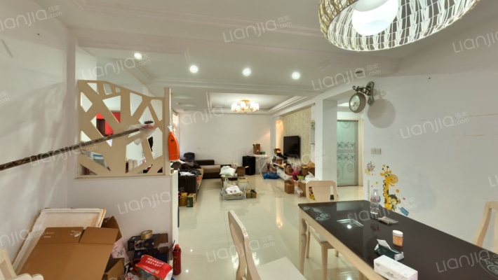 水荷园二手房实景图