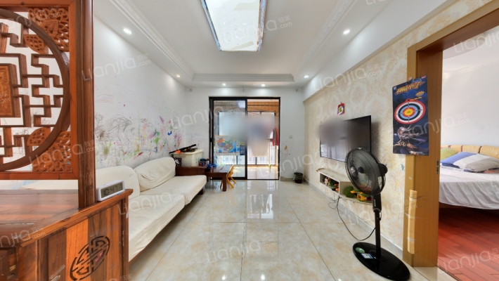 怡品湖景花园二手房实景图