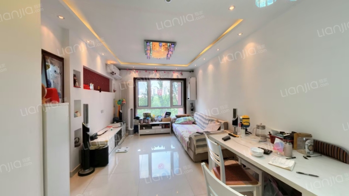 阳光花园二手房实景图