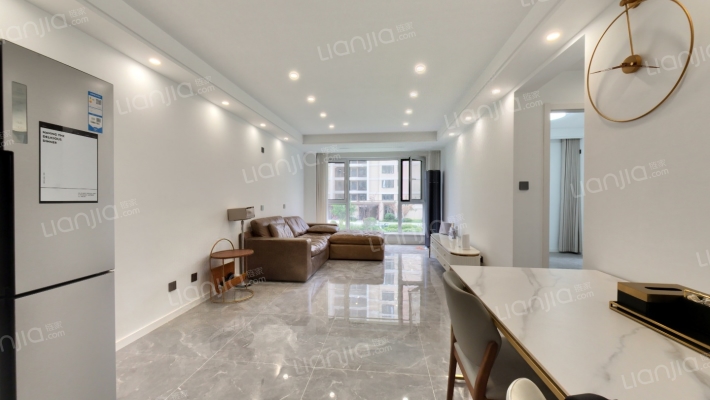 中欧国际城滨江悦二手房实景图