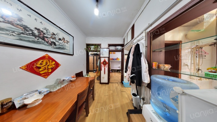 制锦市锦屏街二手房实景图