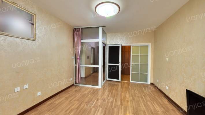 新汇华庭二手房实景图