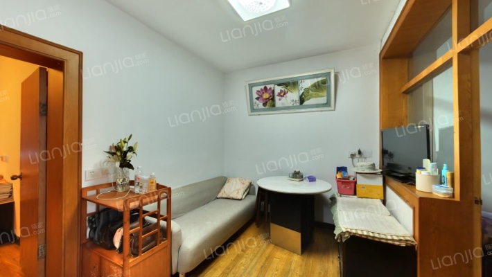 太阳公寓小区二手房实景图