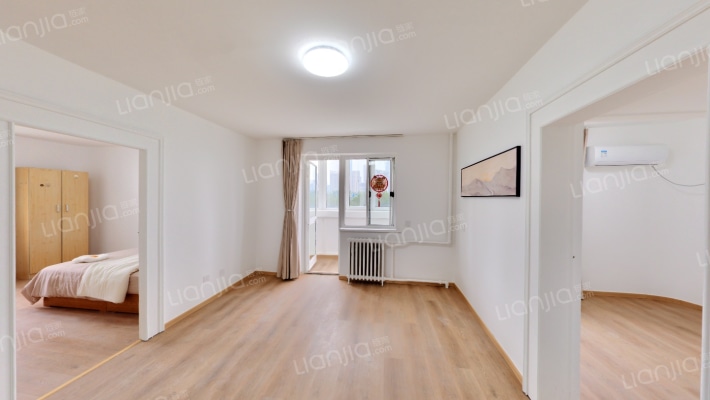 荧屏里二手房实景图