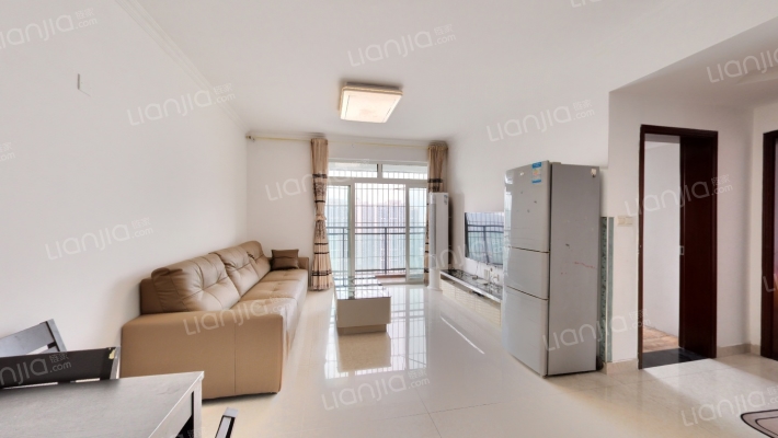 蔚蓝海天二手房实景图