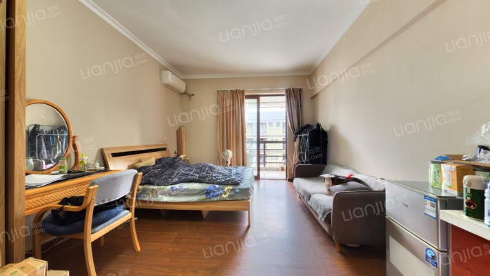 启兴生活区二手房实景图