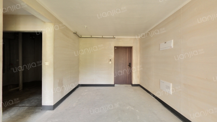 金地格林春岸三期二手房实景图