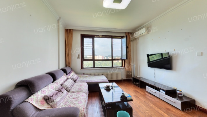 水畔精品二手房实景图