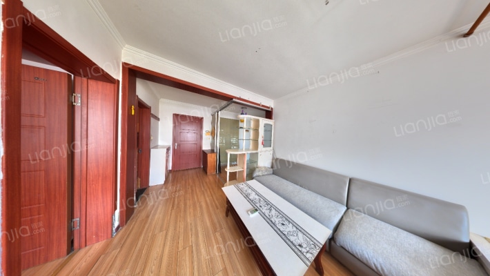 昆仑山庄南区二手房实景图