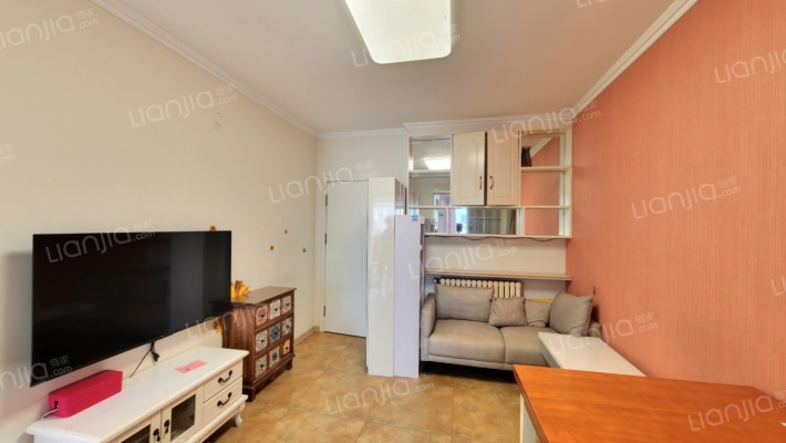 香港花园AB二手房实景图